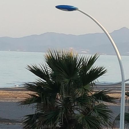 Chambres D'Hotes Un Ete Sans Fin A 50 M De La Plage A Canet Plage Exterior photo